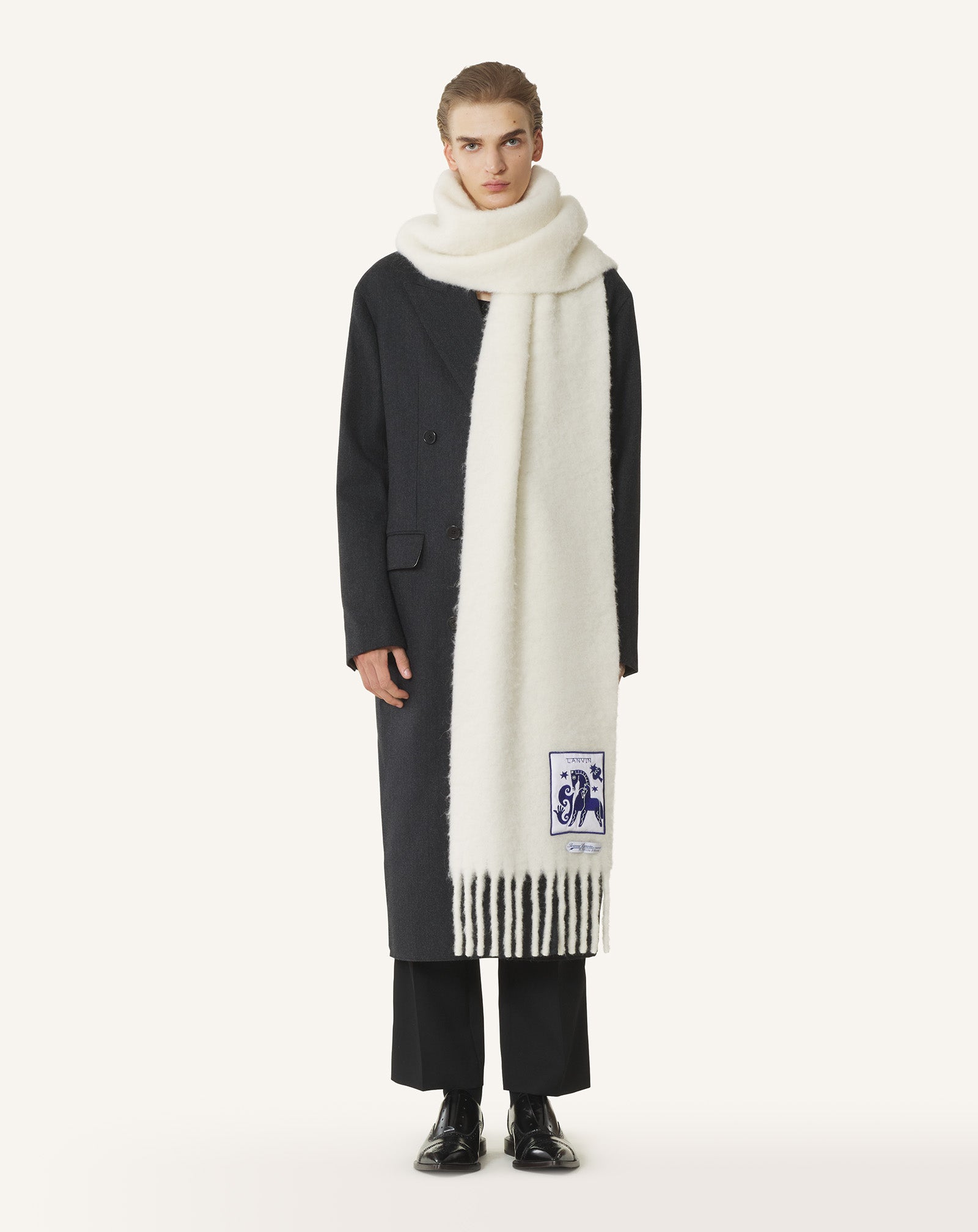 LUNAR YEAR WOOL SCARF WITH FRINGES - Image 2