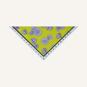 TRIANGLE SILK SCARF WITH MARGUERITE MOTIFS