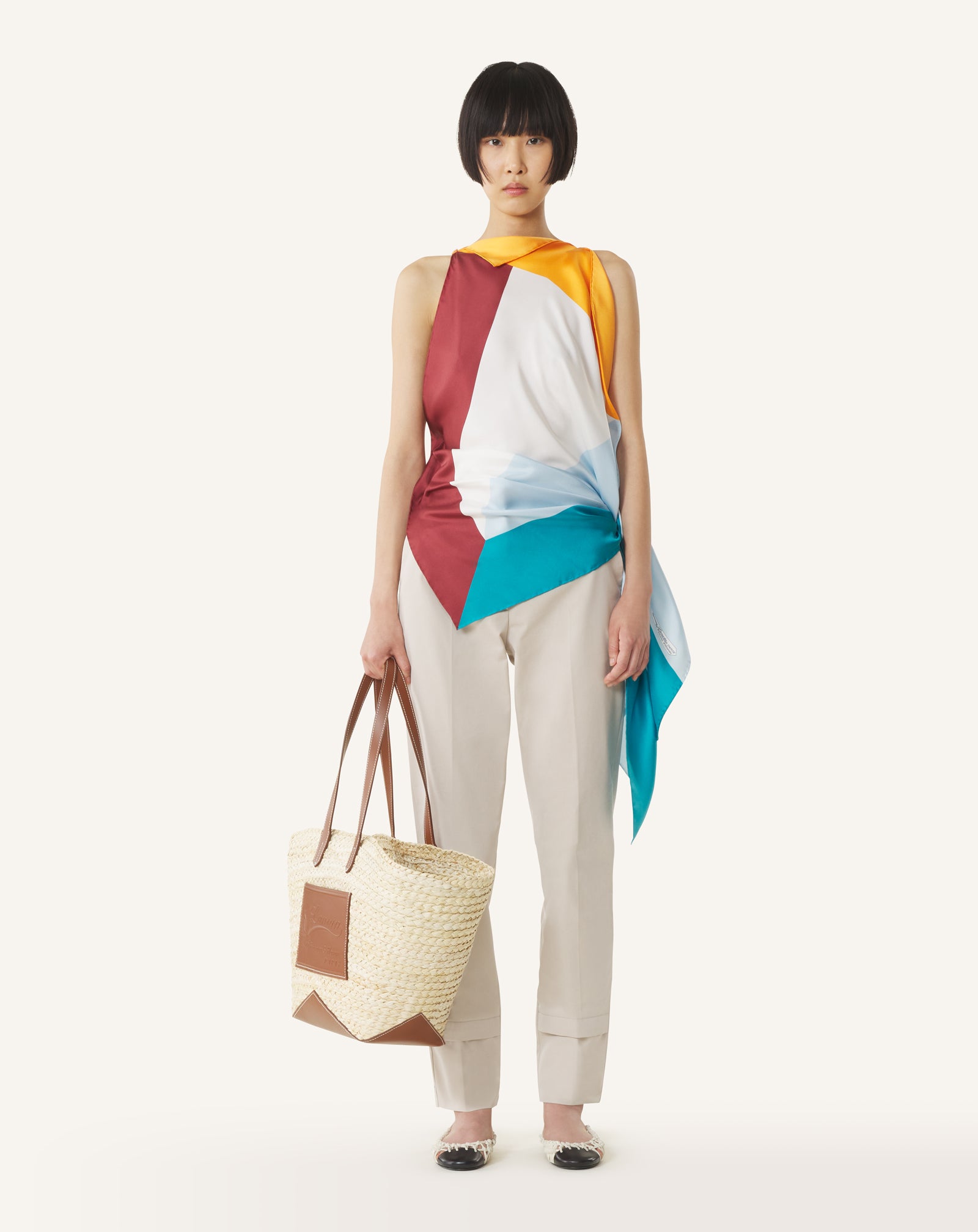 GRAPHIC PRINT SILK TOP - Image 2