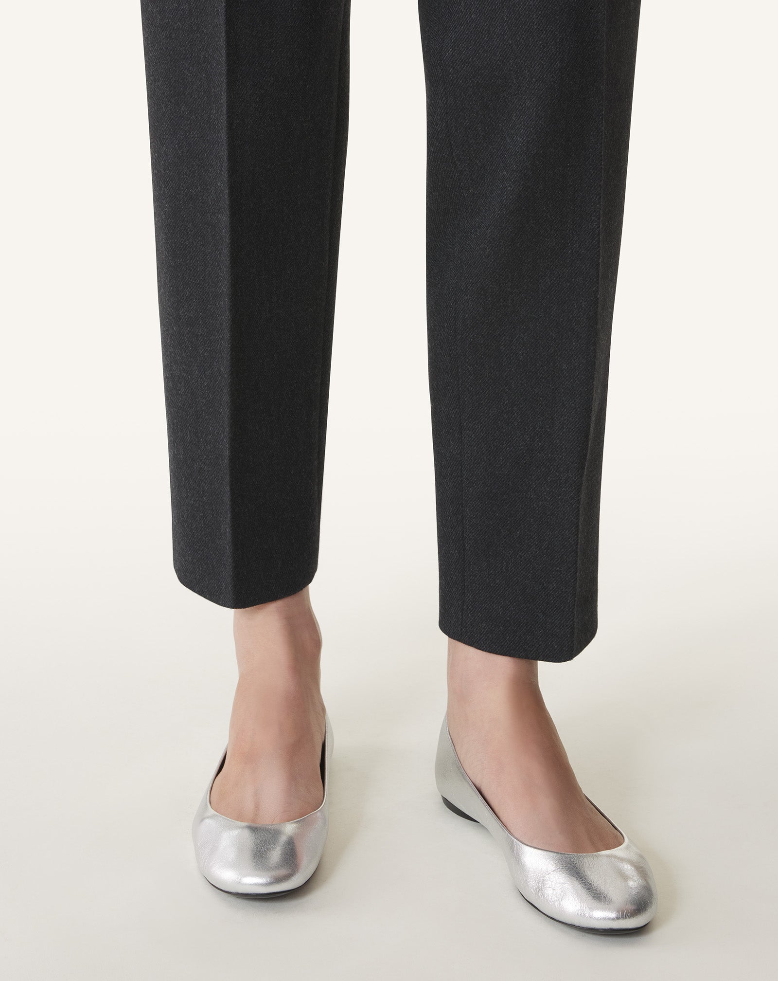 THE BALLERINA FLAT IN METALLIC LEATHER - Image 6