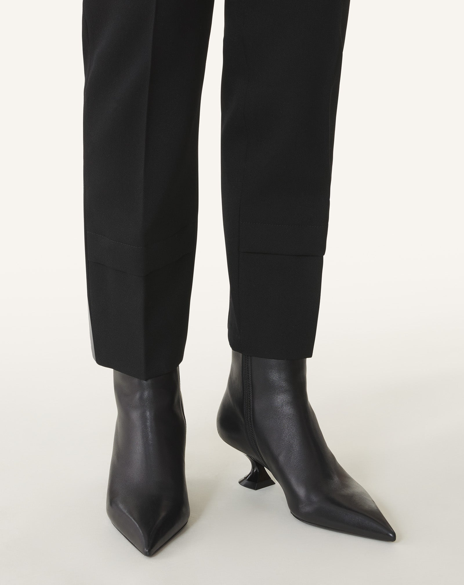 MIDNIGHT STEP ANKLE BOOT IN LEATHER - Image 6