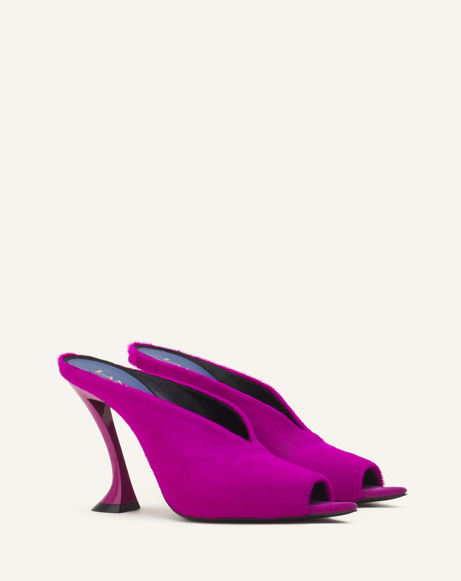 MIDNIGHT STEP MULE IN PONY - Image 2