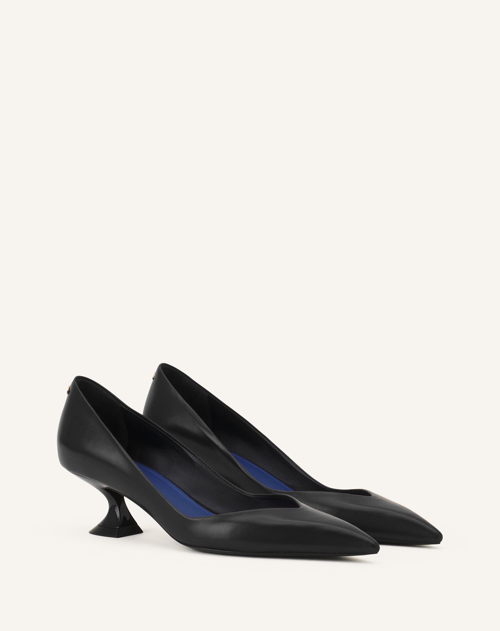 MIDNIGHT STEP PUMP IN LEATHER - Image 2
