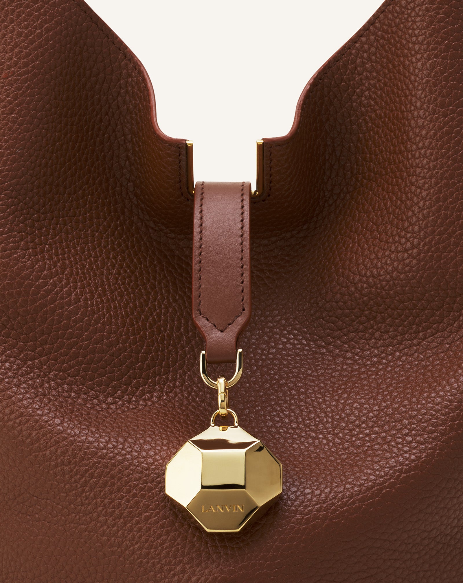 CATCH BY LANVIN BUCKET BAG IN GRAINED LEATHER - Image 8