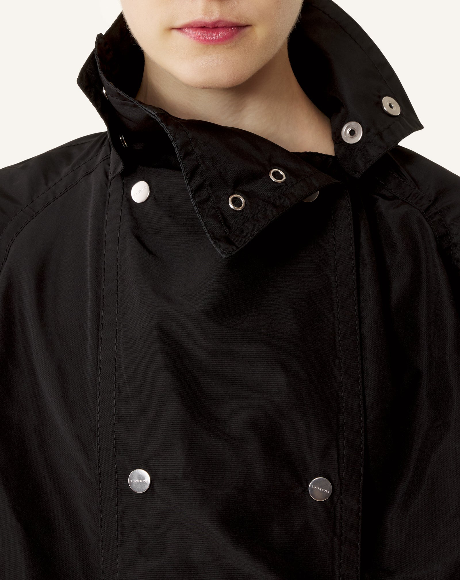BI-MATERIAL TRENCH COAT IN SILK FAILLE AND CHARMEUSE FABRIC - Image 6