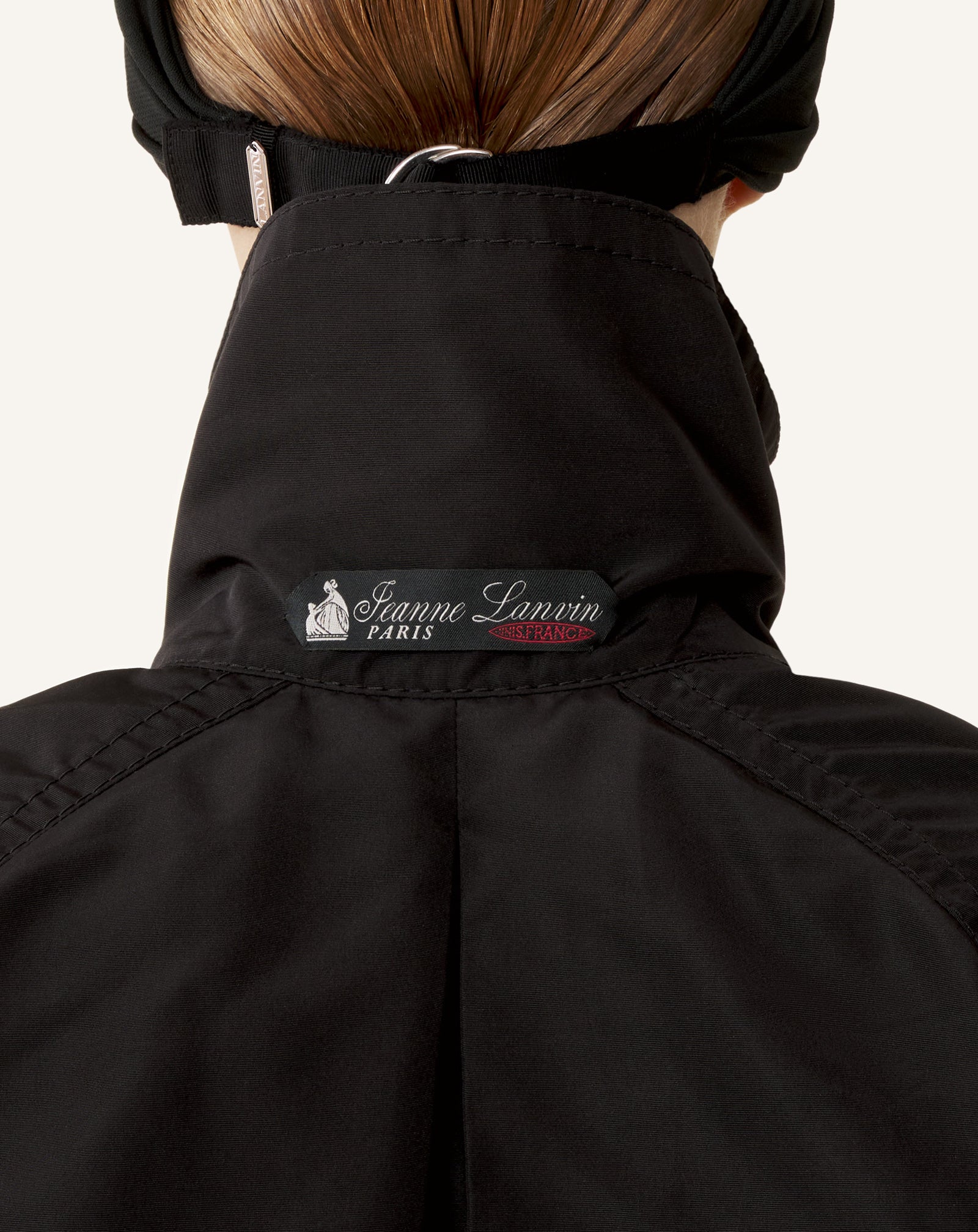 BI-MATERIAL TRENCH COAT IN SILK FAILLE AND CHARMEUSE FABRIC - Image 7