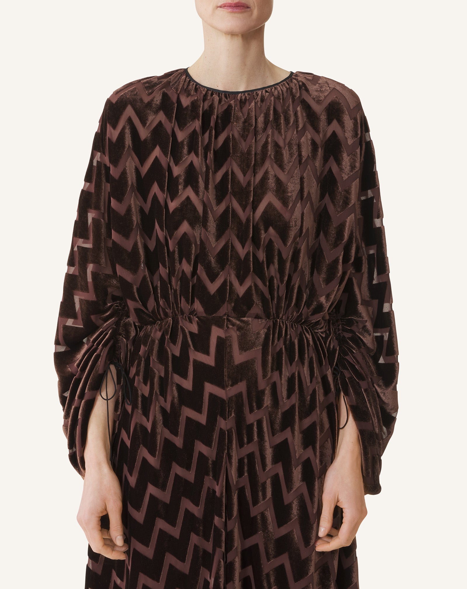 DEVORÉ VELVET DRESS - Image 5