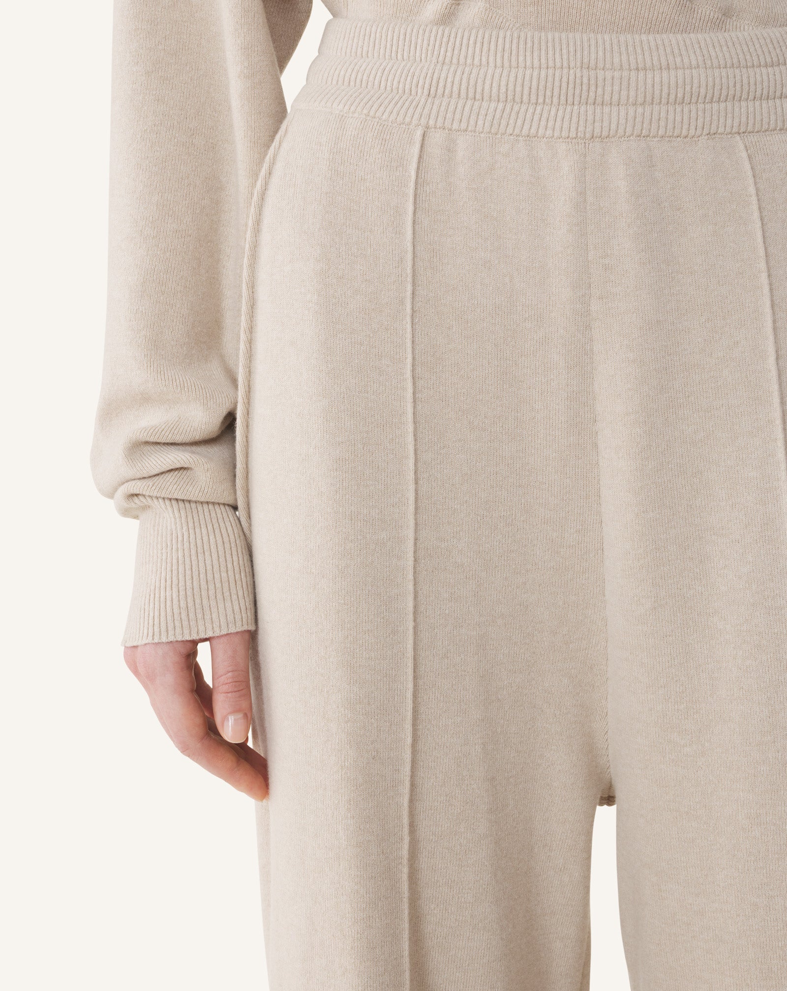 STRAIGHT-LEG PANTS IN WOOL AND CASHMERE - Image 5